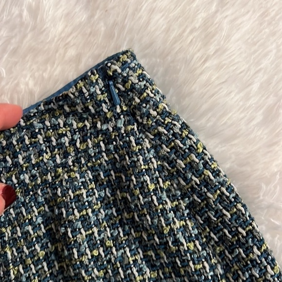 GEOFFREY BEENE Blue/Green Tweed Skirt, Flare at Hem, Length 20”, Size 10, GUC. - Picture 4 of 5